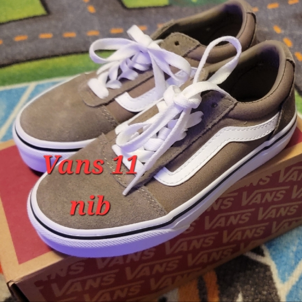 Vans Brown and White Sneakers with Classic White Stripe